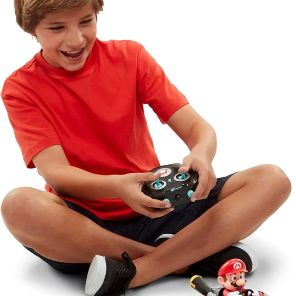 Mini Anti-Gravity R/C Racer - Red and Black - Picture 4 of 9